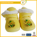 2015 wholesale soft sole cute bear pattern hand made newborn fabric baby shoes